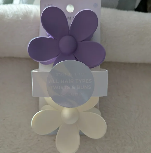 Flower Hair Clips Purple and Cream - Picture 1 of 5